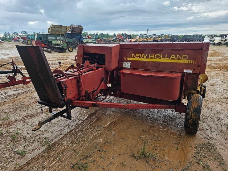 new-holland-565-image-4