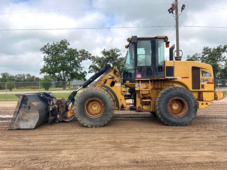 2007-caterpillar-930g-image-1