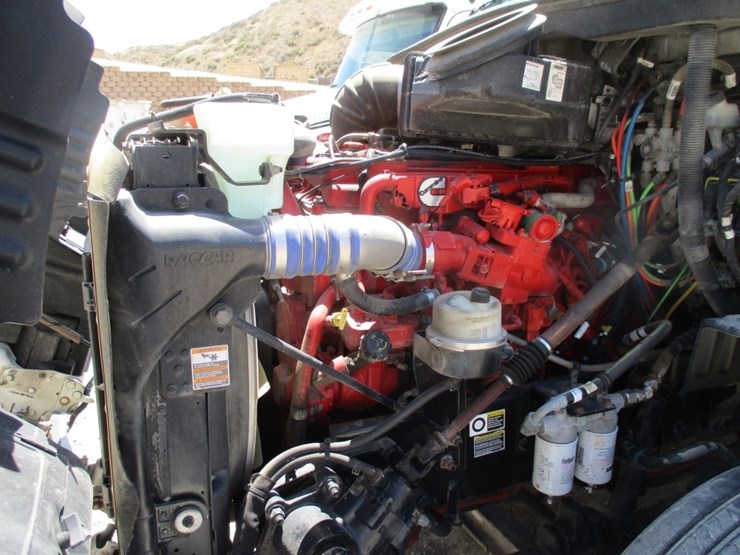 2016-peterbilt-579-image-6