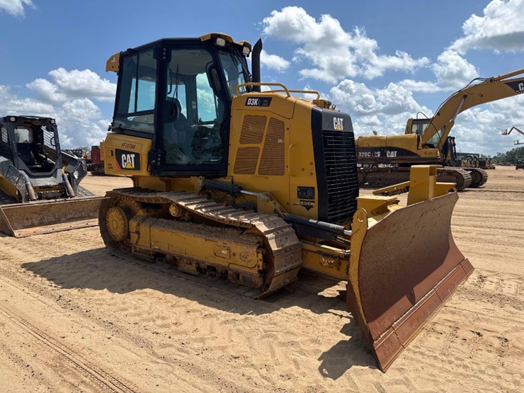 2019-caterpillar-d3k2-xl-image-4