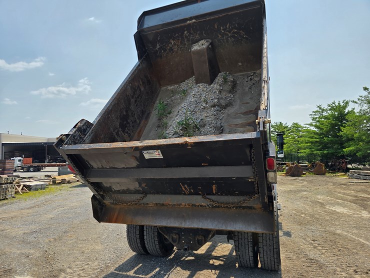 2007-international-durastar-4300-image-105