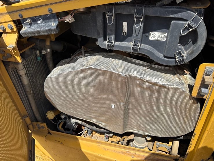 2018-caterpillar-d6t-lgp-image-25