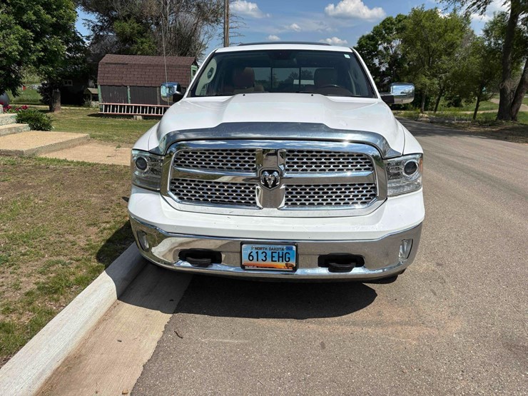 2013-dodge-ram-1500-image-3