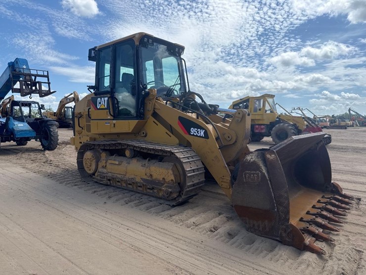2021-caterpillar-953-image-4