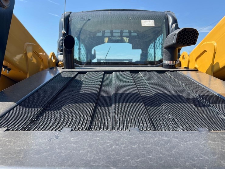 2025-caterpillar-265-skid-steer-image-22