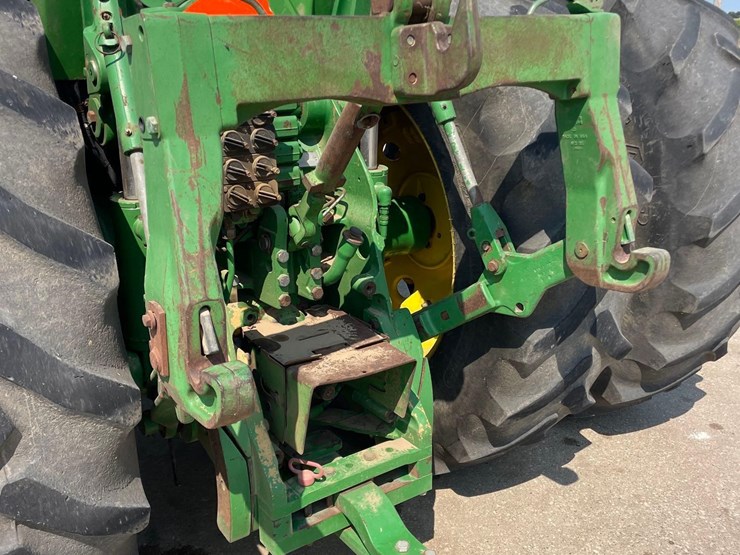 john-deere-8400-image-57