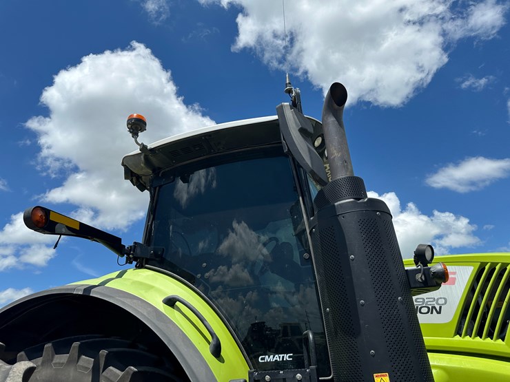 #58-•-2020-claas-920-axion-mfwd-tractor-vpkta4400-inv#:-26400-image-42