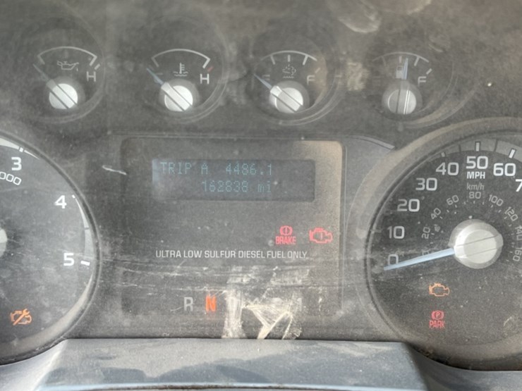 2015-ford-f750-image-22