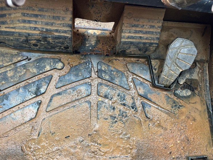 2019-kubota-svl65-2-image-28