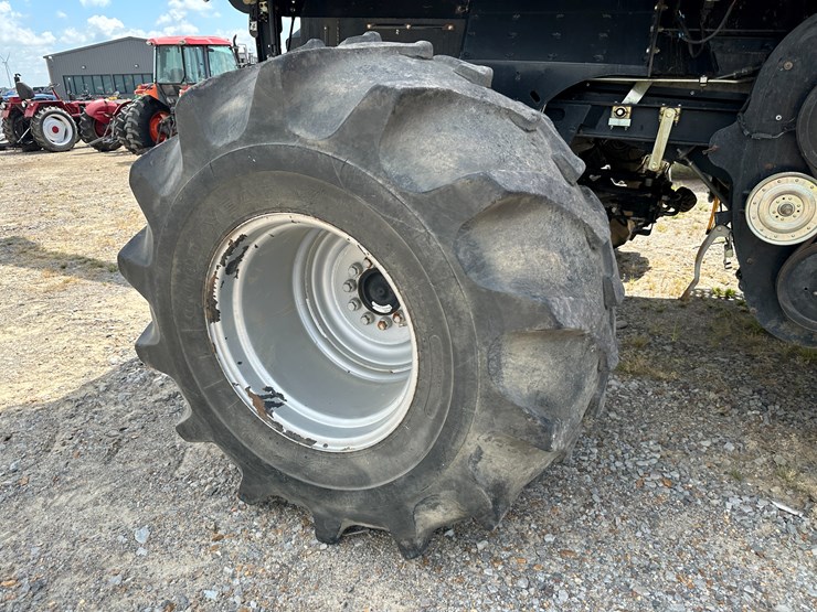 2012-case-ih-7230-image-10