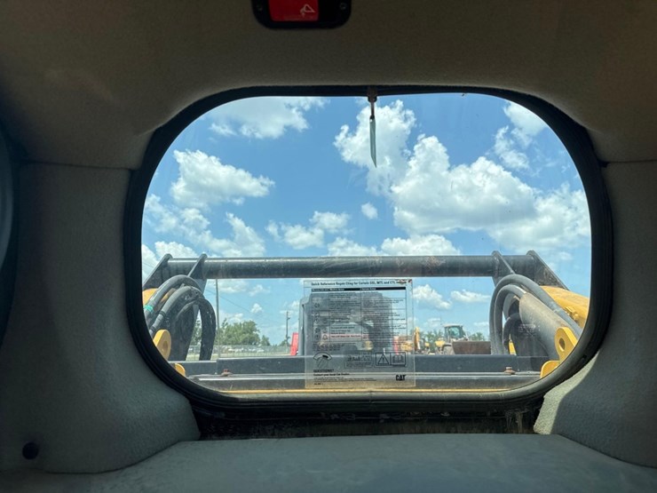 2015-caterpillar-289d-image-34