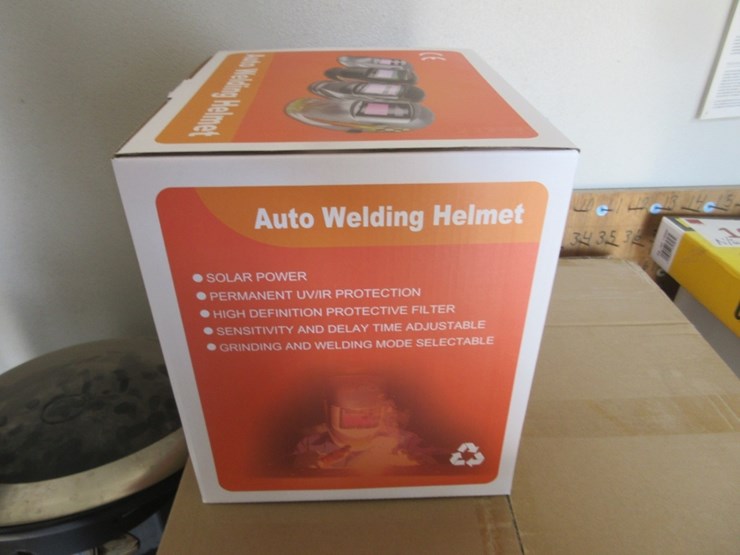 lot-of-new-unused-auto-darkening-welding-helmet-image-2