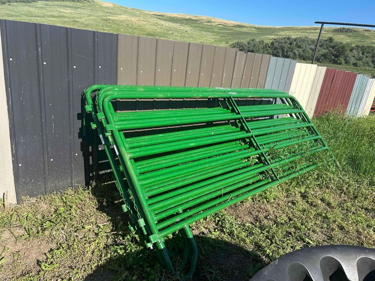 corral-panels-image-2