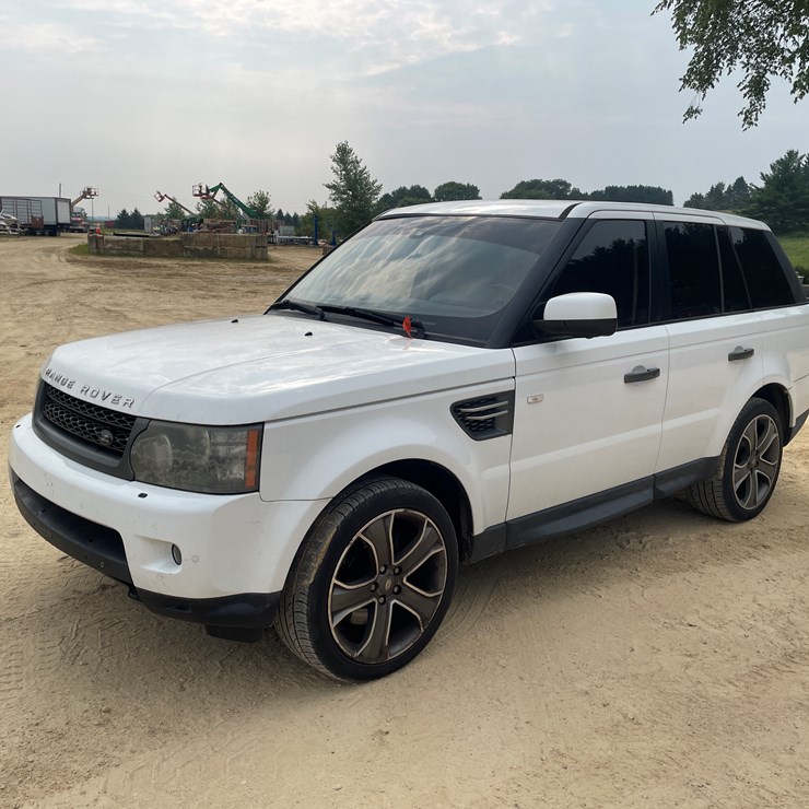 #101 • 2011 Land Rover Sport HSE Luxury (Has Wi Salvage Title)