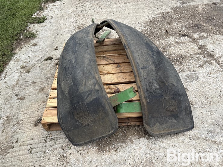 john-deere-mfwd-fenders-image-4