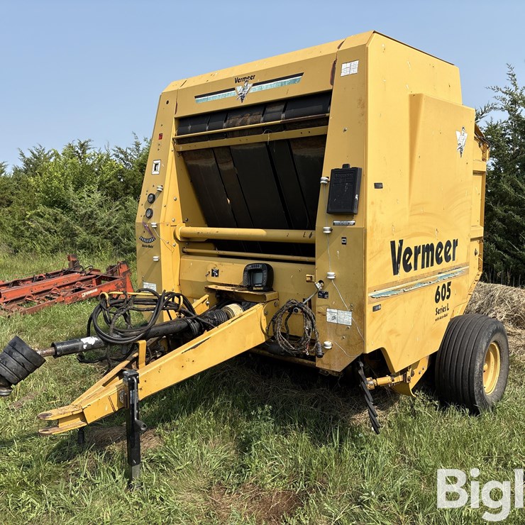 1999 VERMEER 605