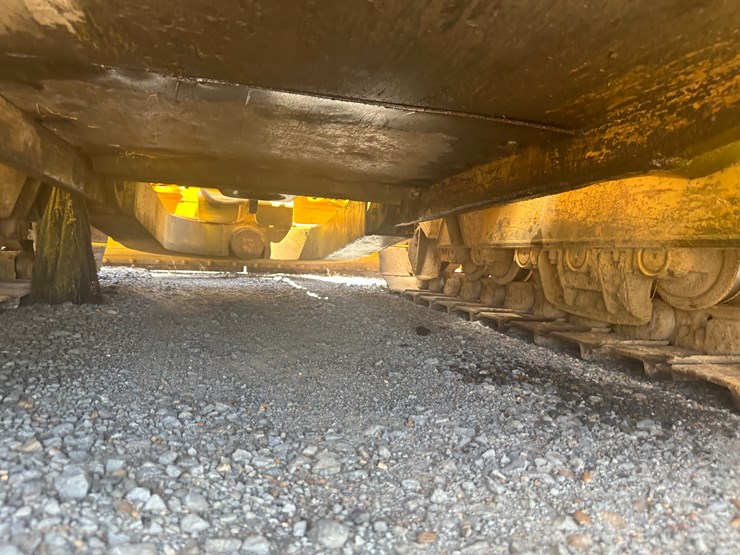 caterpillar-d4h-image-44