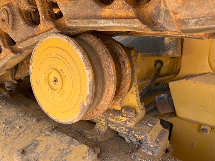 2019-caterpillar-d6-lgp-image-10