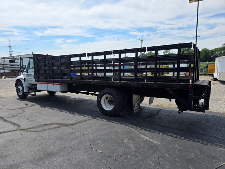 2012-international-durastar-4300-image-15