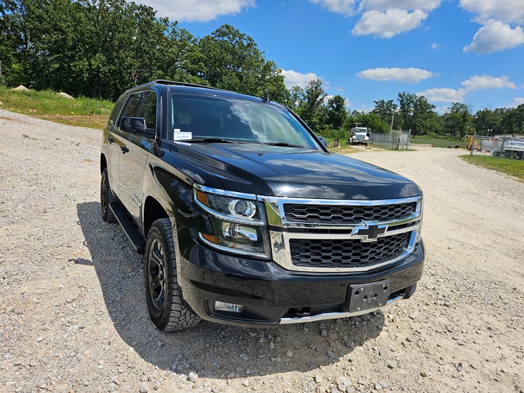 2018-chevrolet-tahoe-image-22