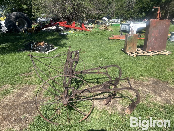 horse-drawn-cultivator-image-7