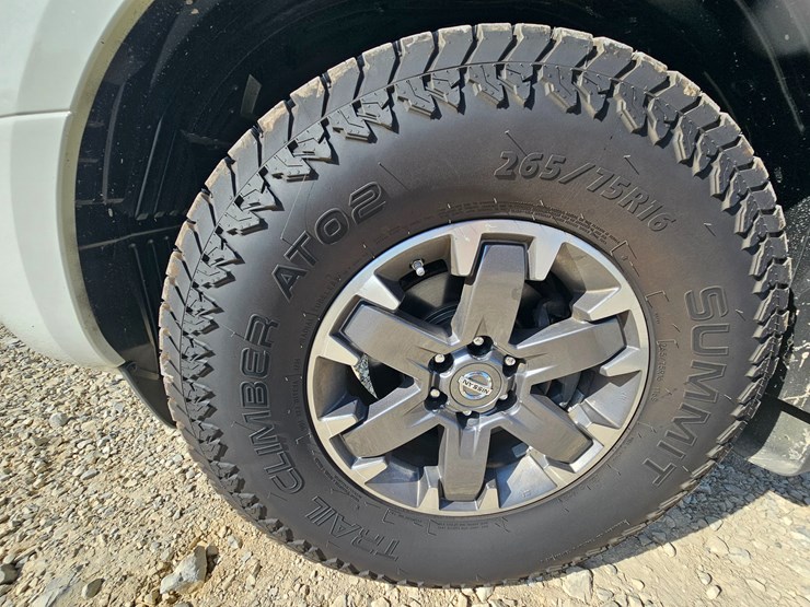 2016-nissan-frontier-image-62