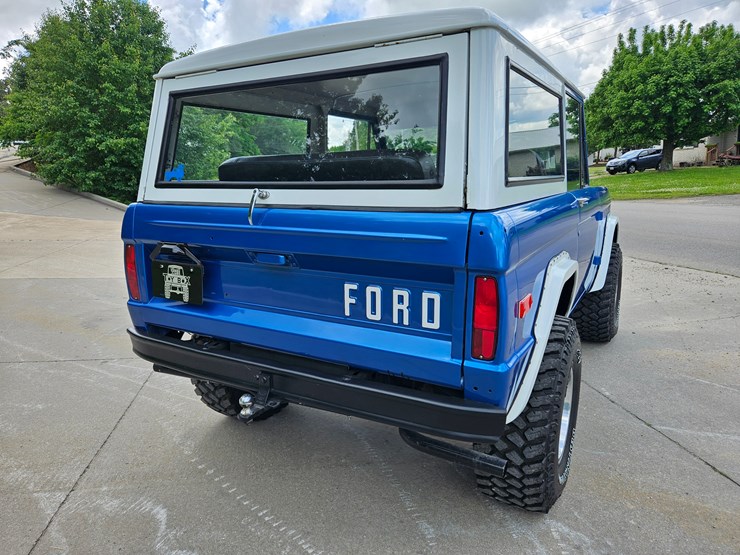 1974-ford-bronco-image-23
