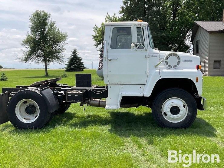 1987-ford-l8000-image-4