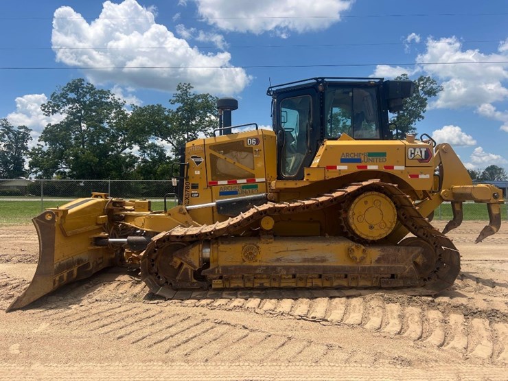 2019-caterpillar-d6-lgp-image-1