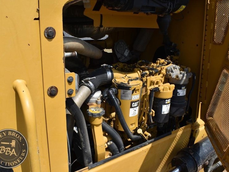 2019-caterpillar-d5k-lgp-image-63