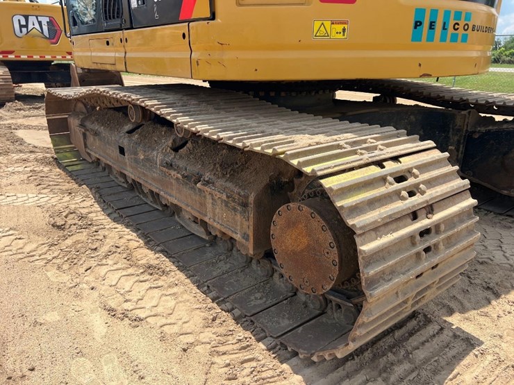 2016-caterpillar-335fl-image-25