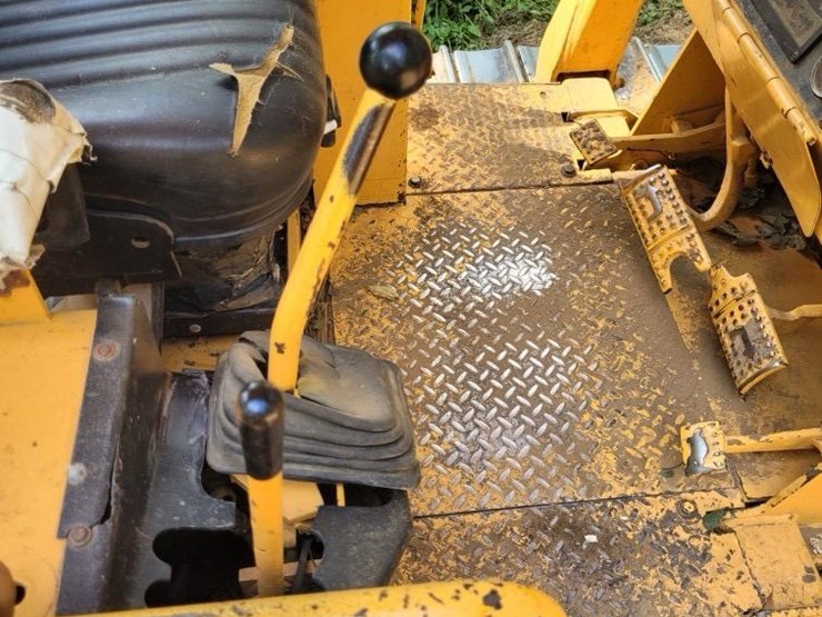 1988-deere-650g-lgp-image-33