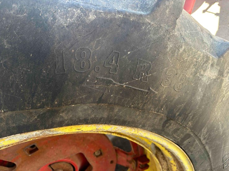 farmall-m-with-loader-image-7