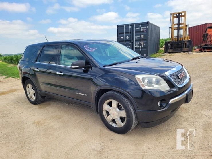 2008-gmc-acadia-image-4