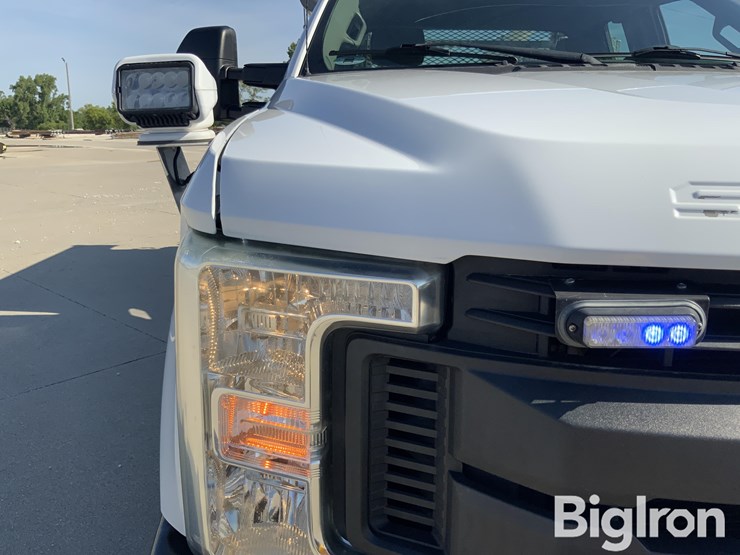 2017-ford-f350-xl-image-10