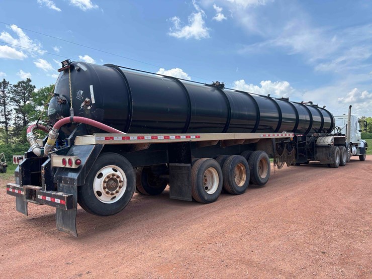 2013-dragon-mfg.-vac-tanker-trailer-image-5