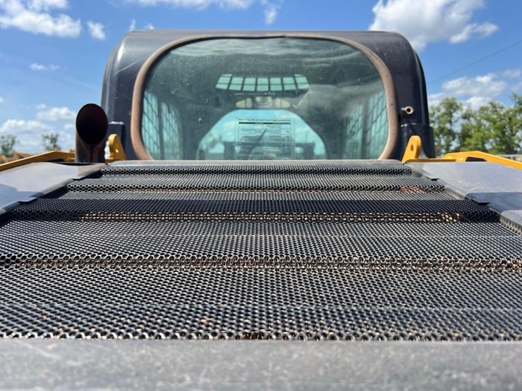 2015-caterpillar-259d-image-22
