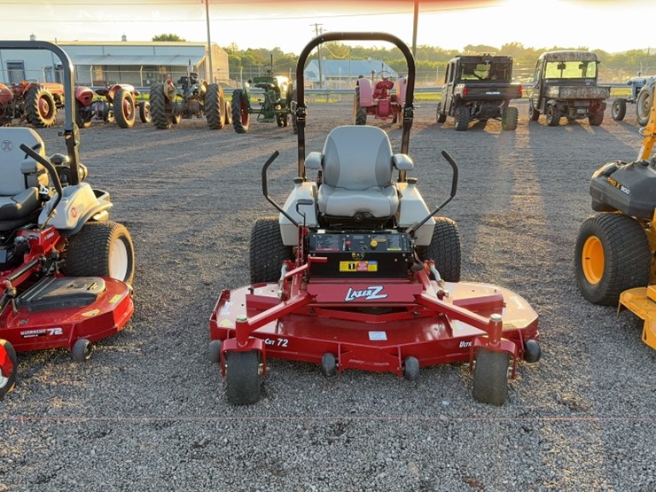 #3084-•-exmark-lazer-z-zero-turn-mower-image-2