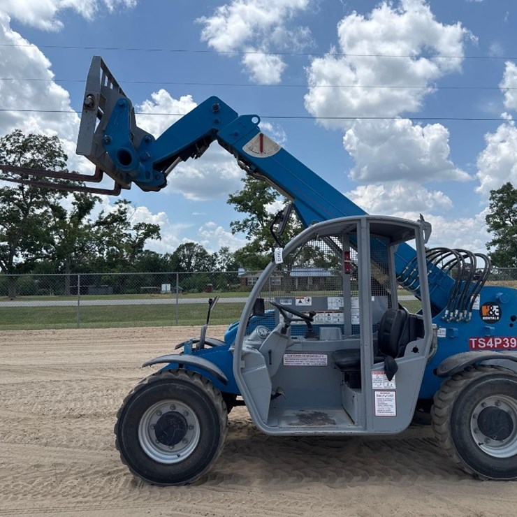 2012 GENIE GTH5519