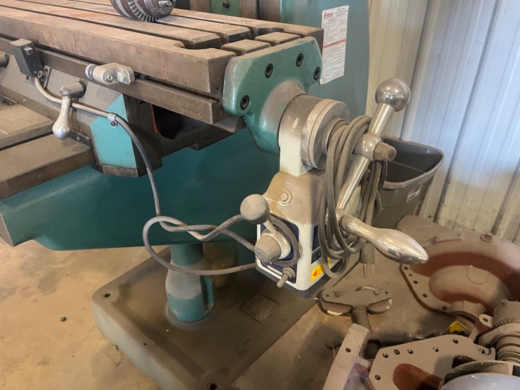 #5-•-2012-grizzly-9”-x-42”-vertical-mill-with-power-feed-image-11