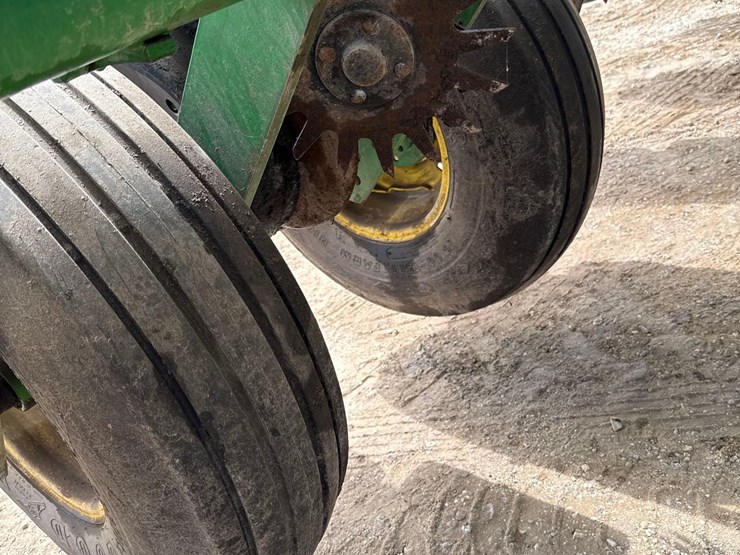john-deere-1770nt-image-37
