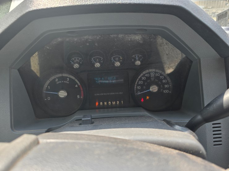 2011-ford-f550-image-79