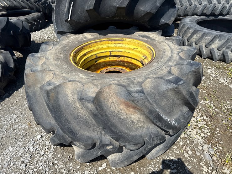 john-deere-10-image-8