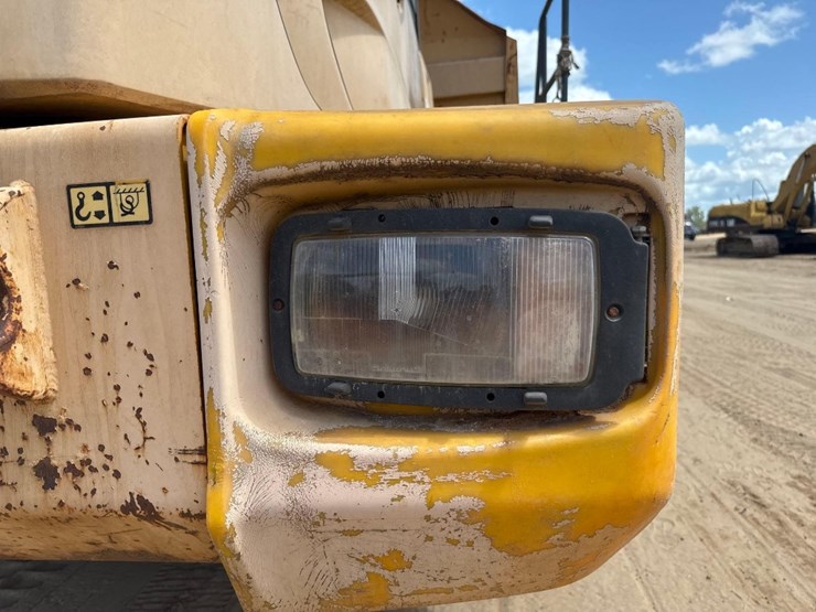 2003-deere-350d-image-24