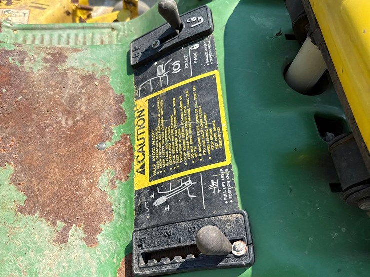 john-deere-185-image-15