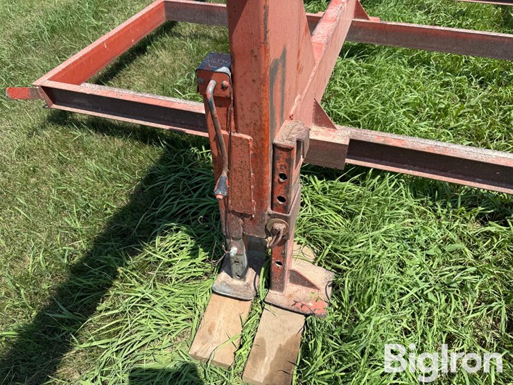 harvest-hand-s/a-gooseneck-round-bale-hay-trailer-image-15