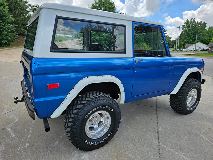 1974-ford-bronco-image-27