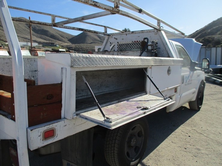 2005-ford-f350-sd-xl-image-12