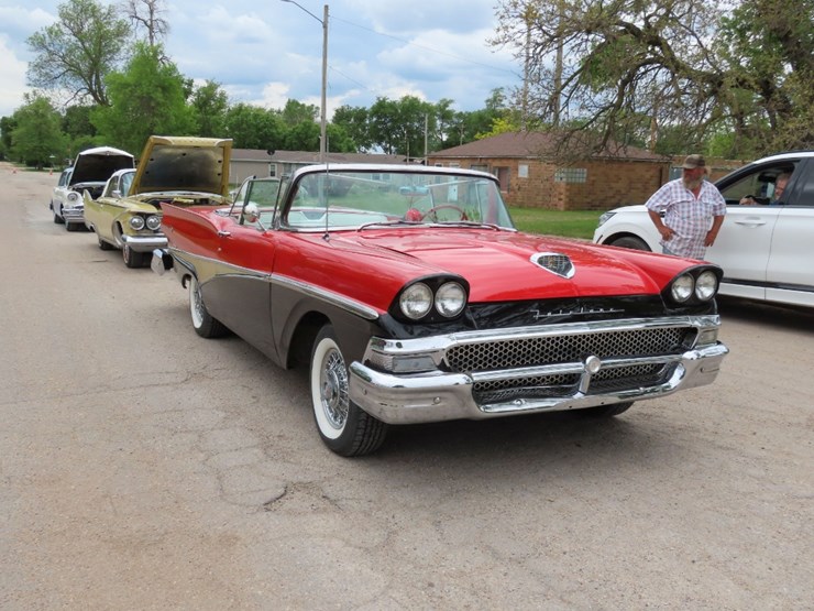 1958-ford-fairlane-500-skyliner-retractable-hardtop-image-30