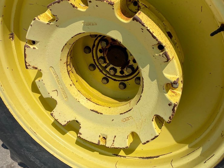 john-deere-8400-image-25
